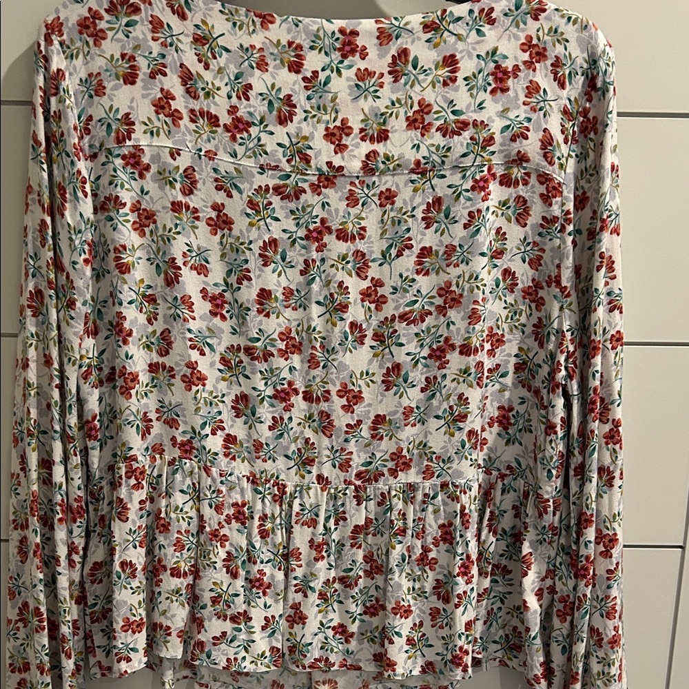 Jack by BB Dakota Floral V-Neck Peplum Blouse - Picture 7 of 10